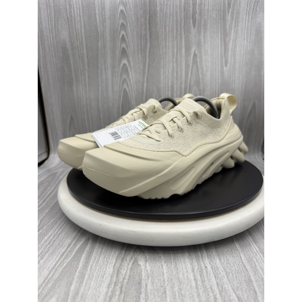 Crocs Echo Surge Mens Size 9 Almond Beige Outdoor Lace Up Athletic Shoes NEW